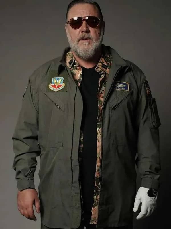 Land of bad russell crowe green jacket front view